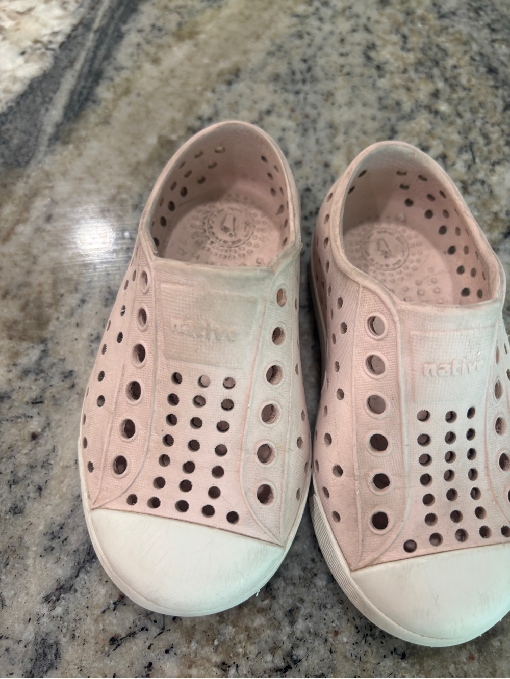 Native Kids Slip-On Water Shoes in Pale Pink